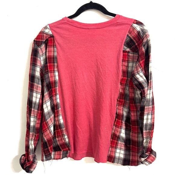 Upcycled Sriracha Graphic Tee Plaid Flannel Long Sleeve – Oversized Medium - Picture 3 of 3